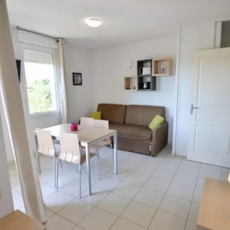 Du Ch Teau De Jouarres 2 Pers With Balcony Apartment *