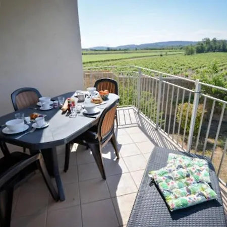 Apartment Du Ch Teau De Jouarres 2 Pers With Balcony Azille