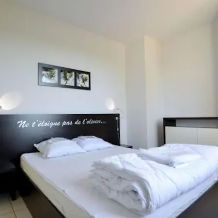 Du Ch Teau De Jouarres 2 Pers With Balcony Apartment Azille
