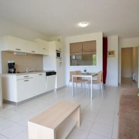 Du Chateau De Jouarres, - 2 Pers With Balcony Apartment Azille