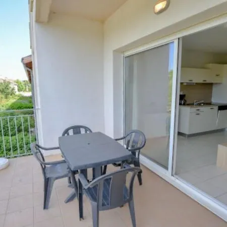 Du Chateau De Jouarres, - 2 Pers With Balcony Apartment