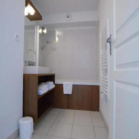Du Chateau De Jouarres, - 2 Pers With Balcony Apartment *